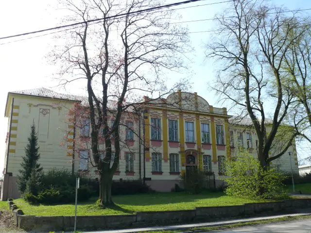 Aktuální informace k ZŠ a MŠ Doubrava (aktualizace k 15.04.2024) - 0 - obr.3_budova základní školy3.JPG